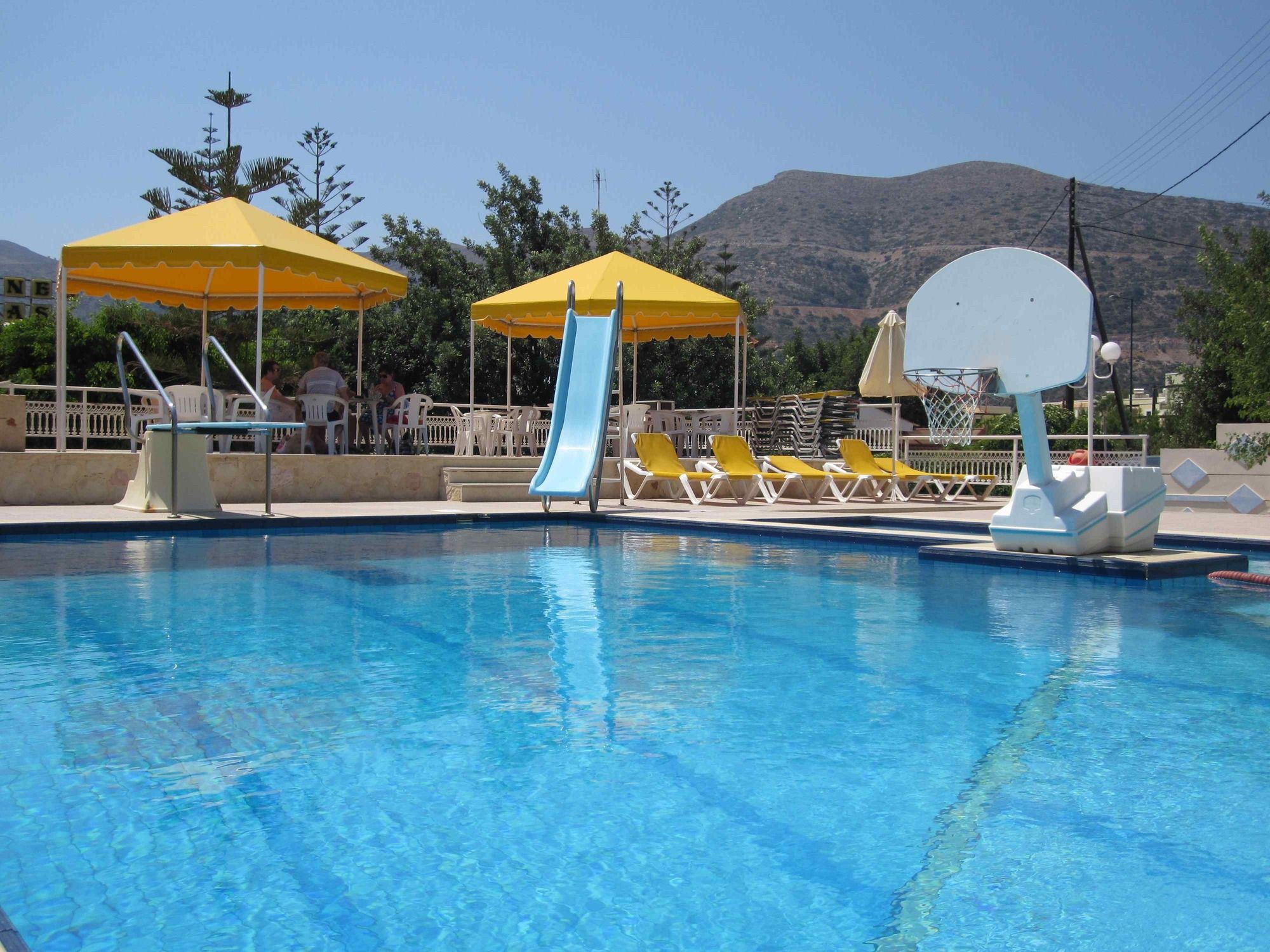 הרסוניסוס Amazones Villas Apartments מראה חיצוני תמונה