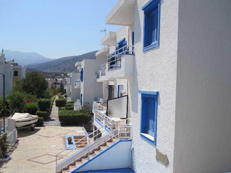 הרסוניסוס Amazones Villas Apartments מראה חיצוני תמונה
