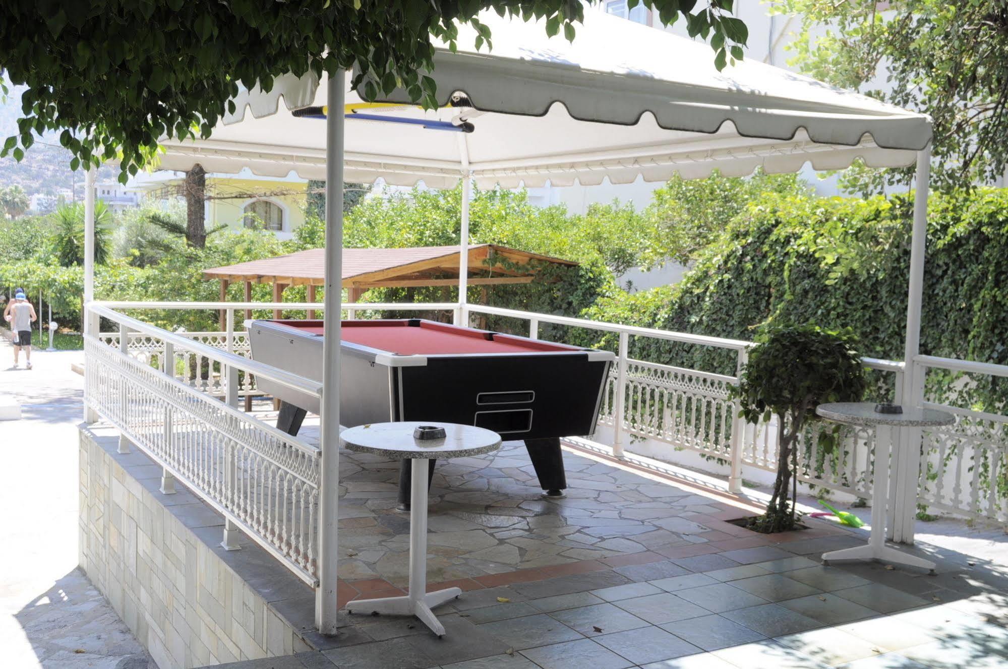הרסוניסוס Amazones Villas Apartments מראה חיצוני תמונה